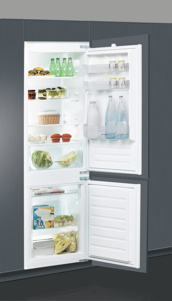 Indesit B18A1DI1 Frigo Combinato da Incasso Statico 273 Litri