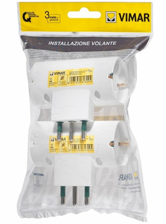 Vimar FP00315B Adattatore Sfalsato Verticale S17 A 3 Prese 2p 2 Pezzi