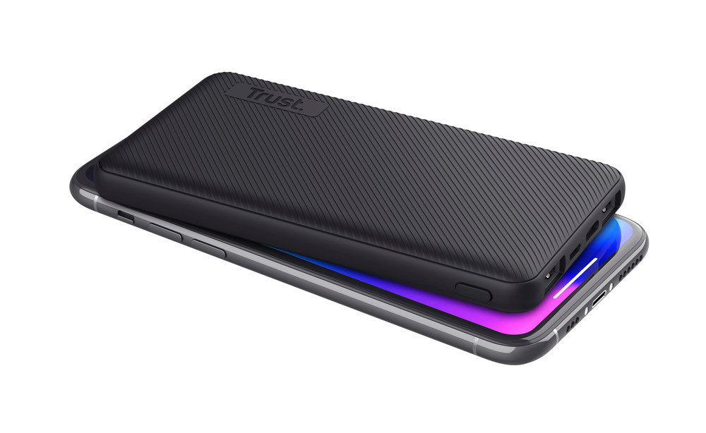 Trust 24678 Primo Powerbank Ultrasottile Nero da 10000mAh - immagine 2