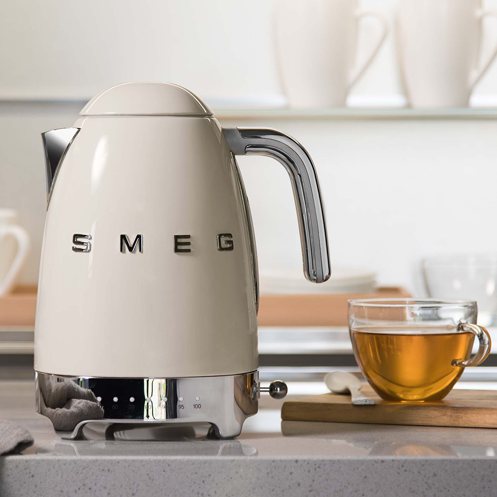 Smeg KLF04CREU Bollitore Elettrico Panna 2400W Capacita 1.7 Litri Temp Variabile - immagine 6