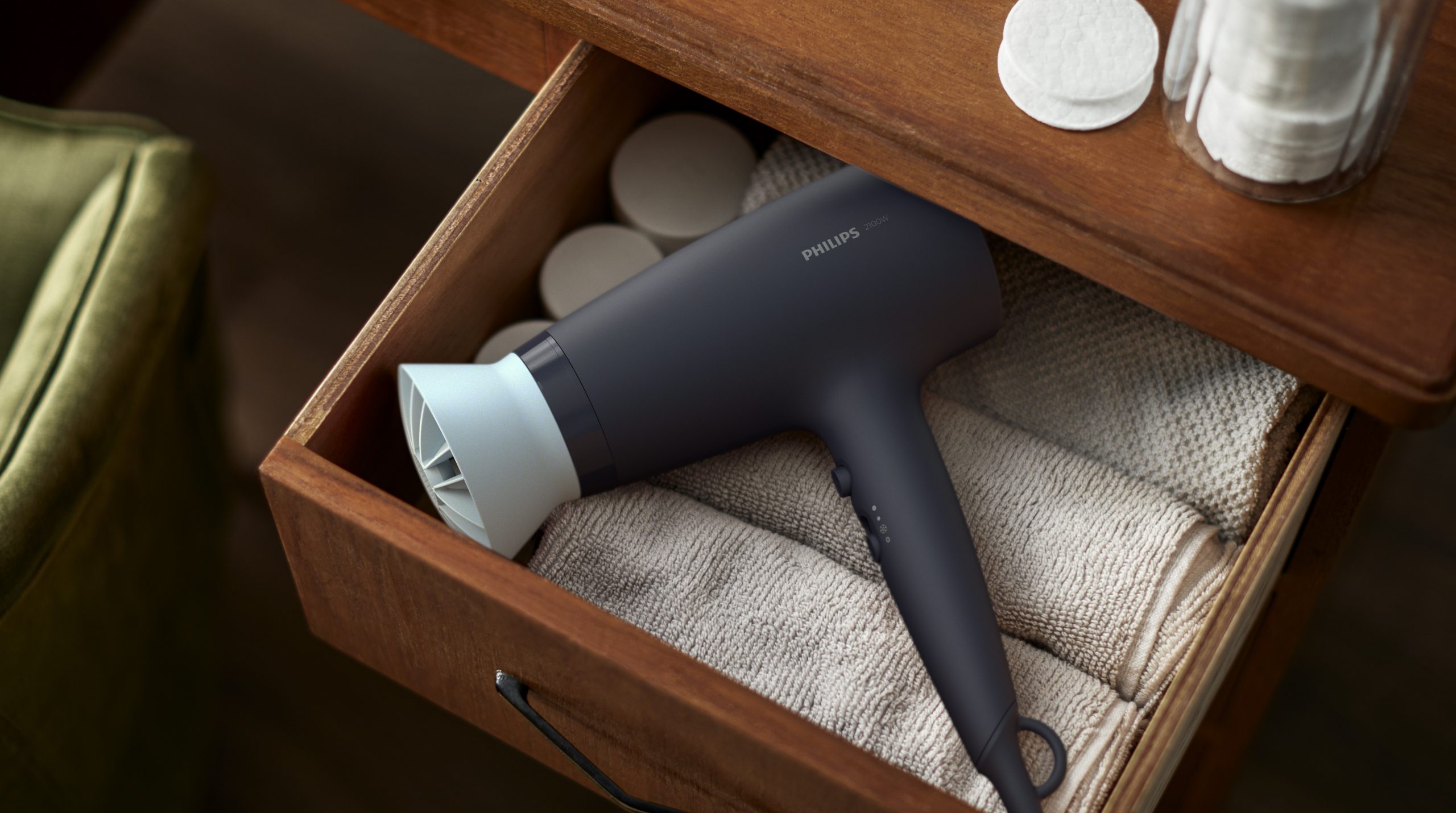 Philips BHD360 Asciugacapelli 2100W con Diffusore e Accessorio ThermoProtect - immagine 3