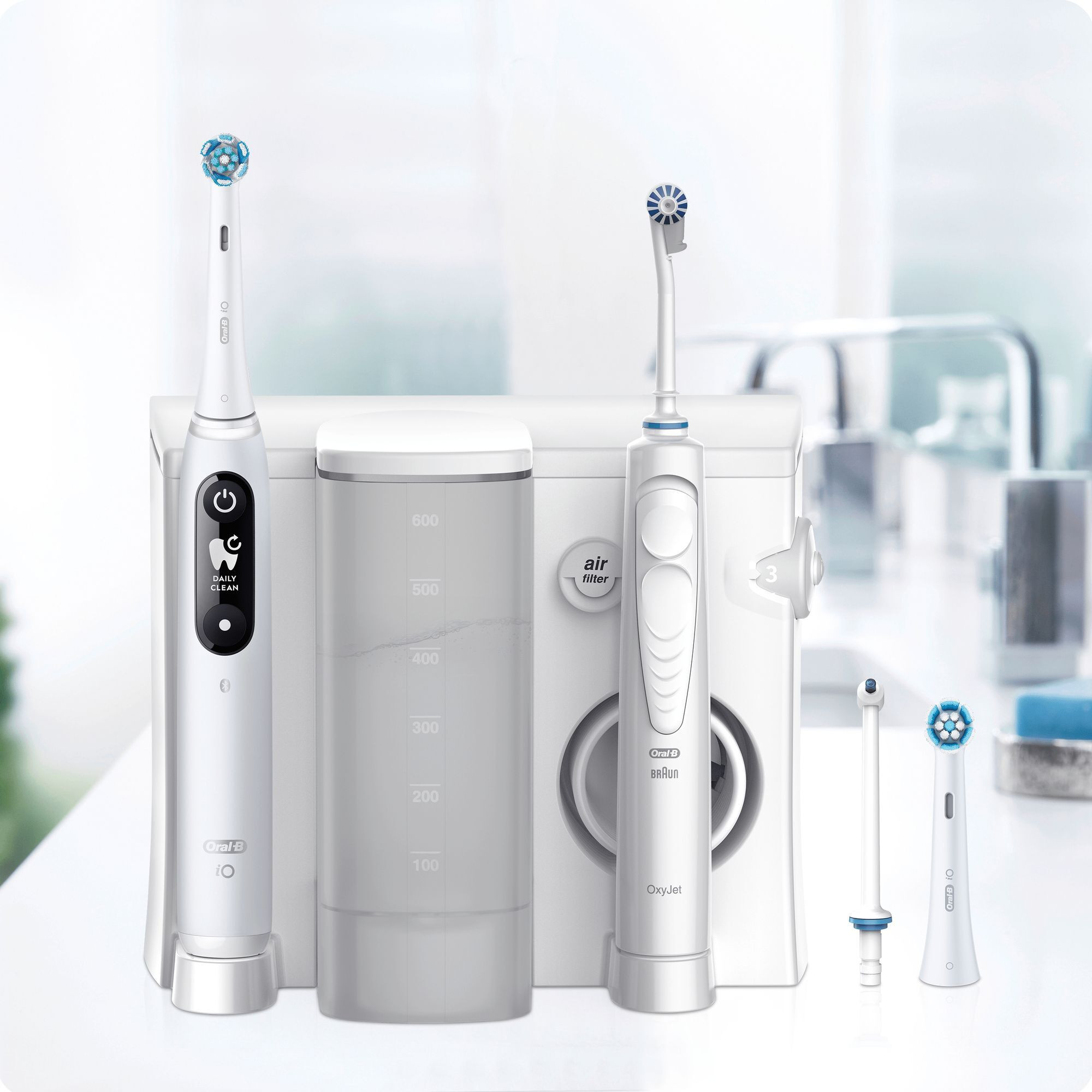 Oral-B Oral Center iO 6 Kit Spazzolino Elettrico con Idropulsore Oxyjet - immagine 2