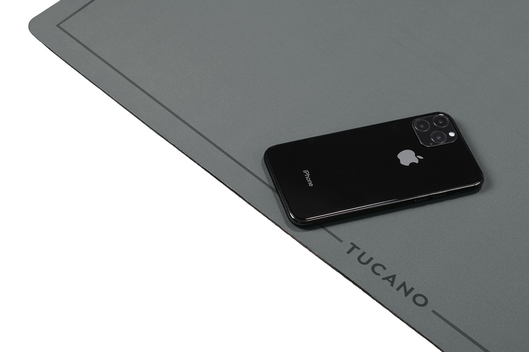 Tucano MADPDG Tappetino per Scrivania Neoprene Grigio Siderale - immagine 3