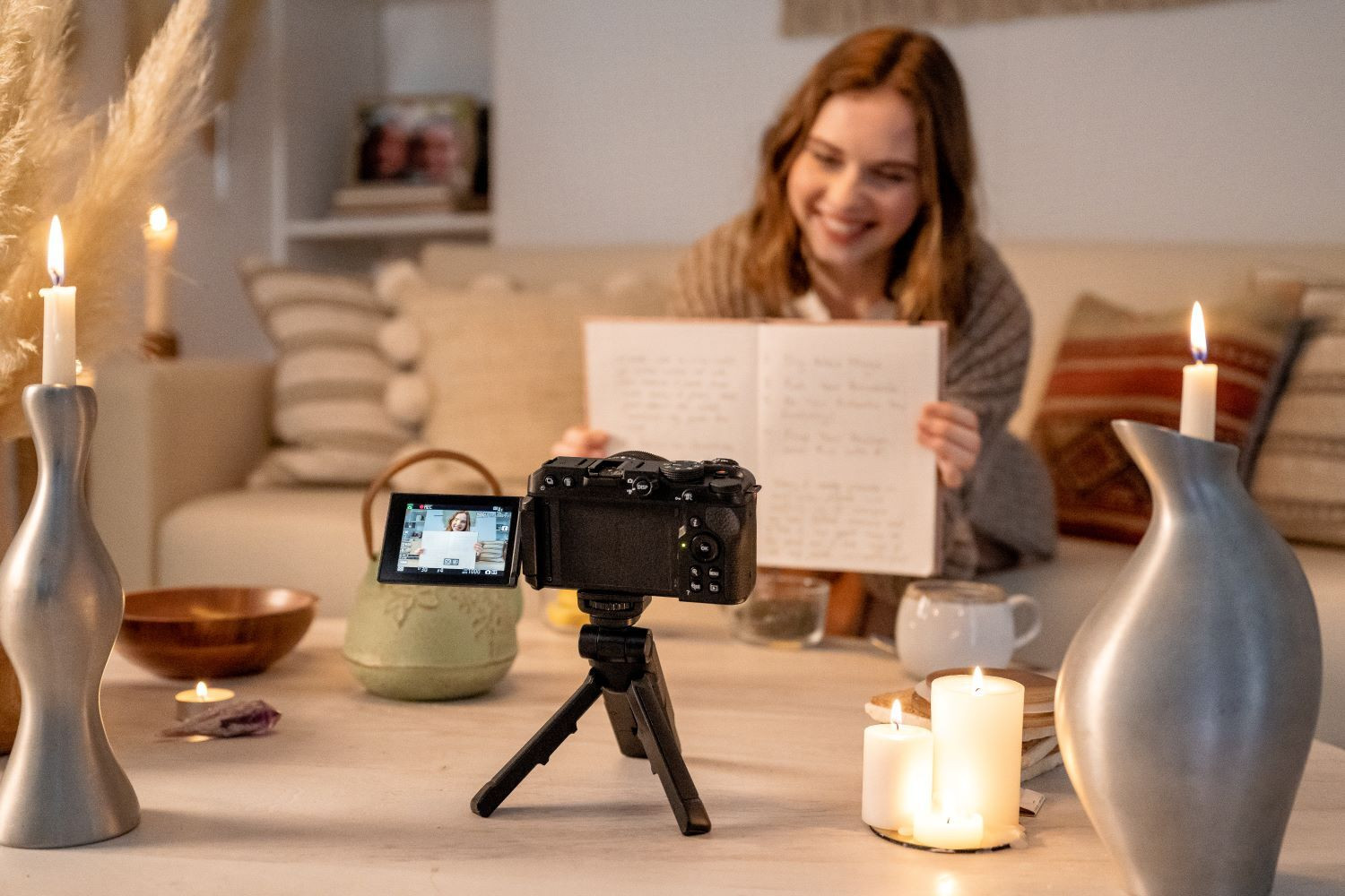 Nikon Z30 Fotocamera Mirrorless con Obiettivo Z-DX 16-50 VR e Scheda SD 64GB - immagine 6
