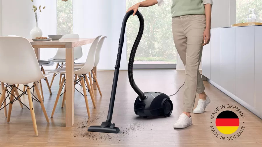 Bosch BGLS2BA1 Nero Aspirapolvere con Sacco 600W Capacita 3.5 Litri - immagine 2