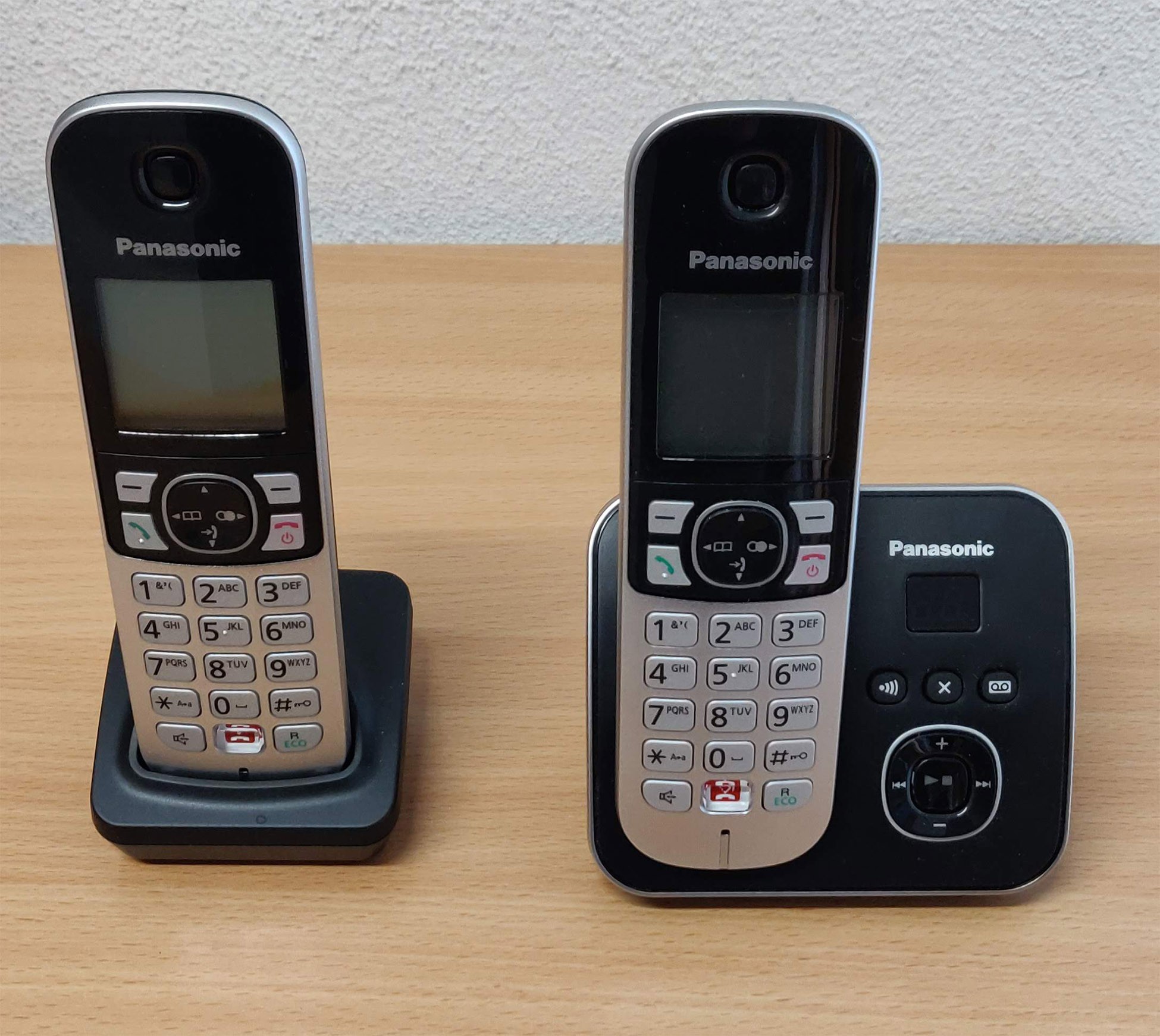 Panasonic KX-TG6862JTB Cordless Duo con Segreteria e Vivavoce - immagine 2