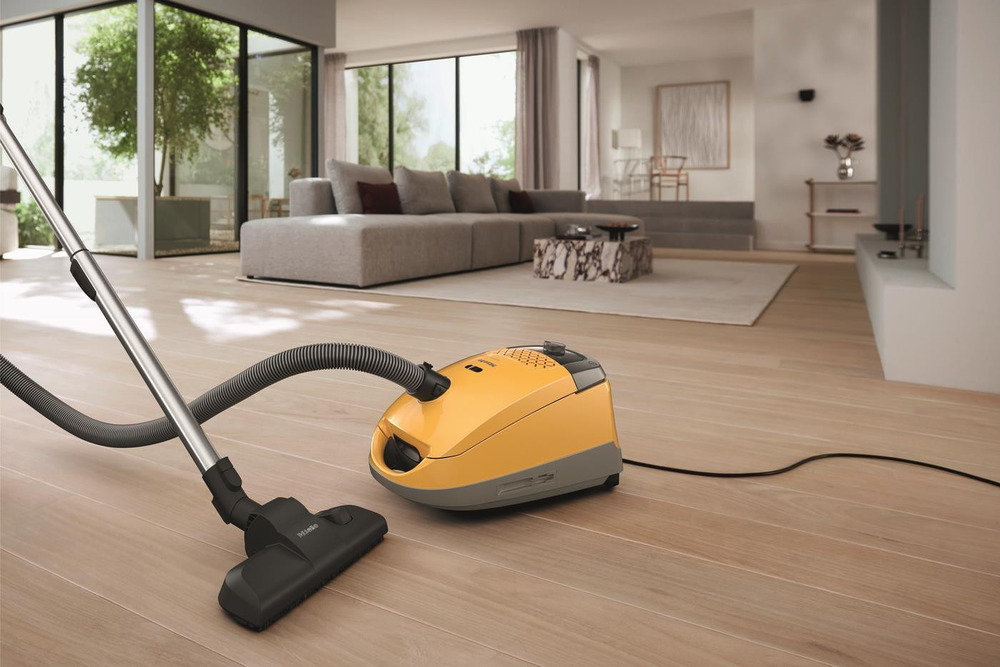 Miele Guard S1 Giallo Tramonto Aspirapolvere con Sacco 890W 3.5LT - immagine 2