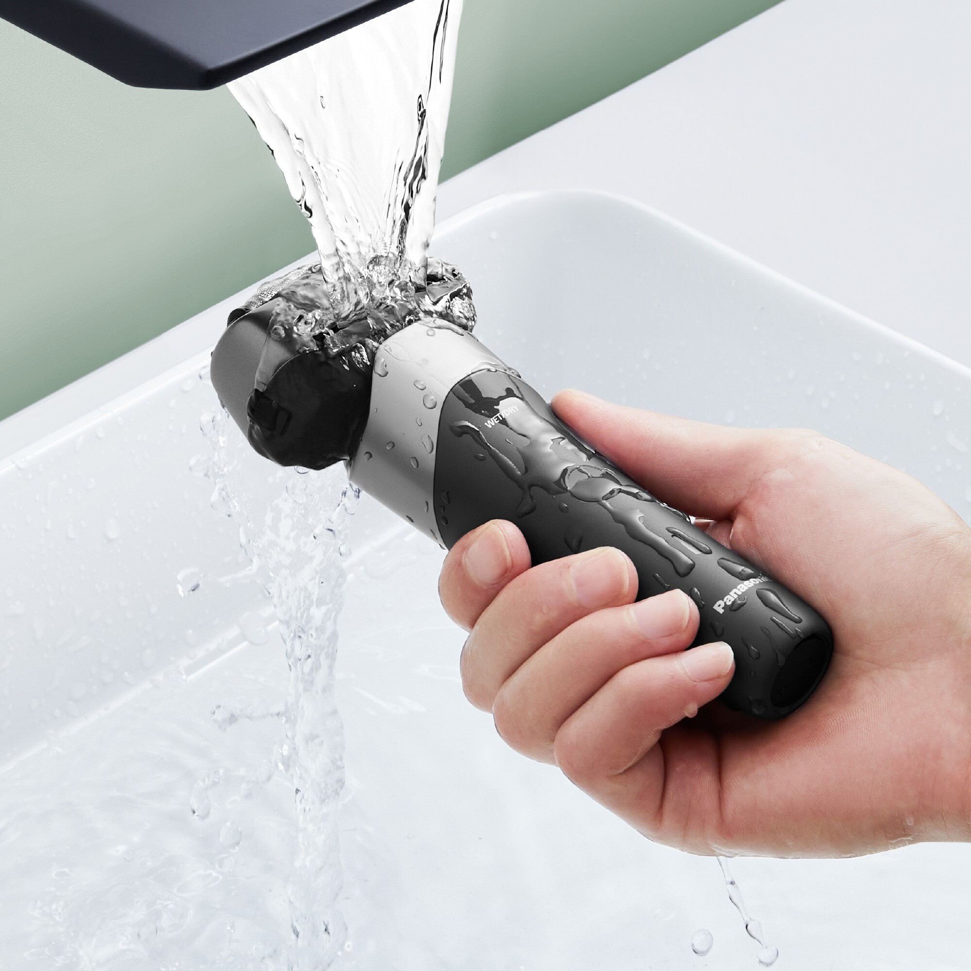 Panasonic ESRM3FXK503 Rasoio Ricaricabile Wet Dry - immagine 3