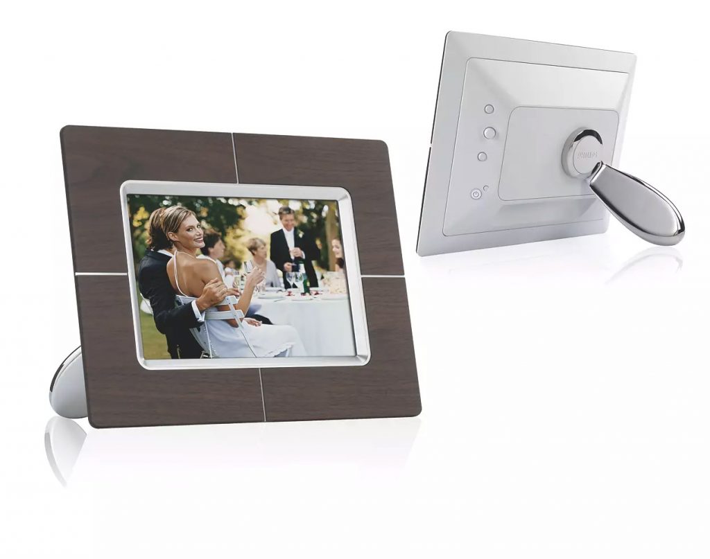 Philips 7FF1CWO00 Cornice Digitale 7 Pollici Wood Brown 800x480 Jpeg