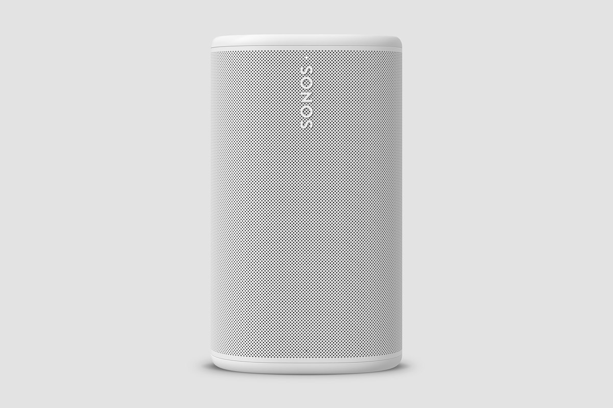 SONOS PLAYWHITE Speaker WiFi Bluetooth IP67 con Base Ricarica Bianca