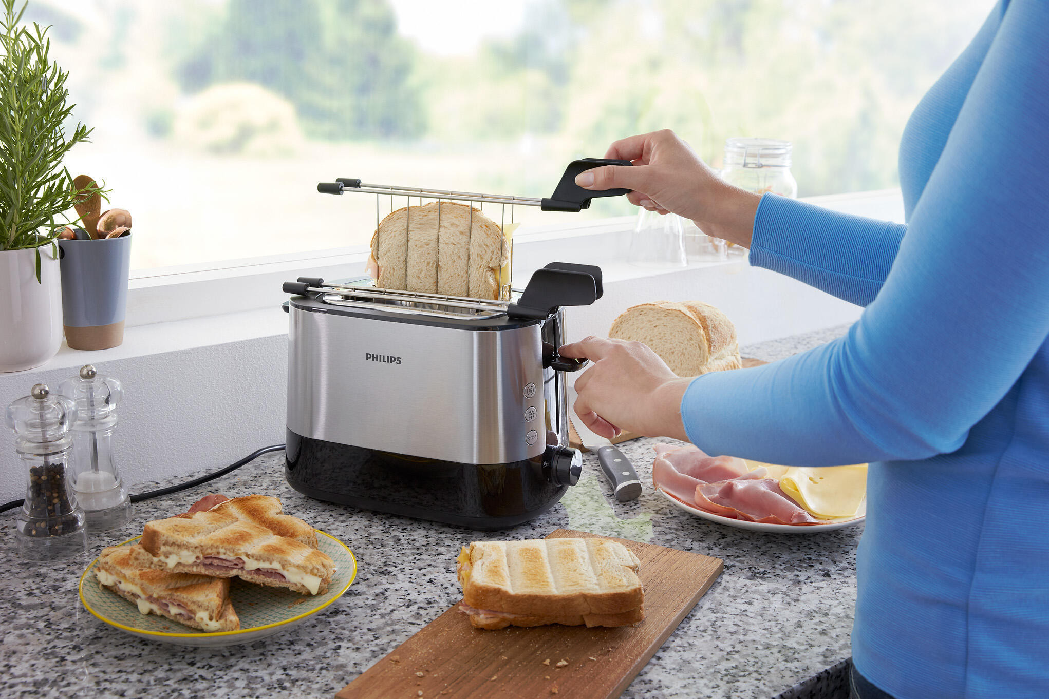 Philips Viva Collection HD2639 Inox Tostapane 2 Pinze 730W 7Livelli Cottura - Image 8